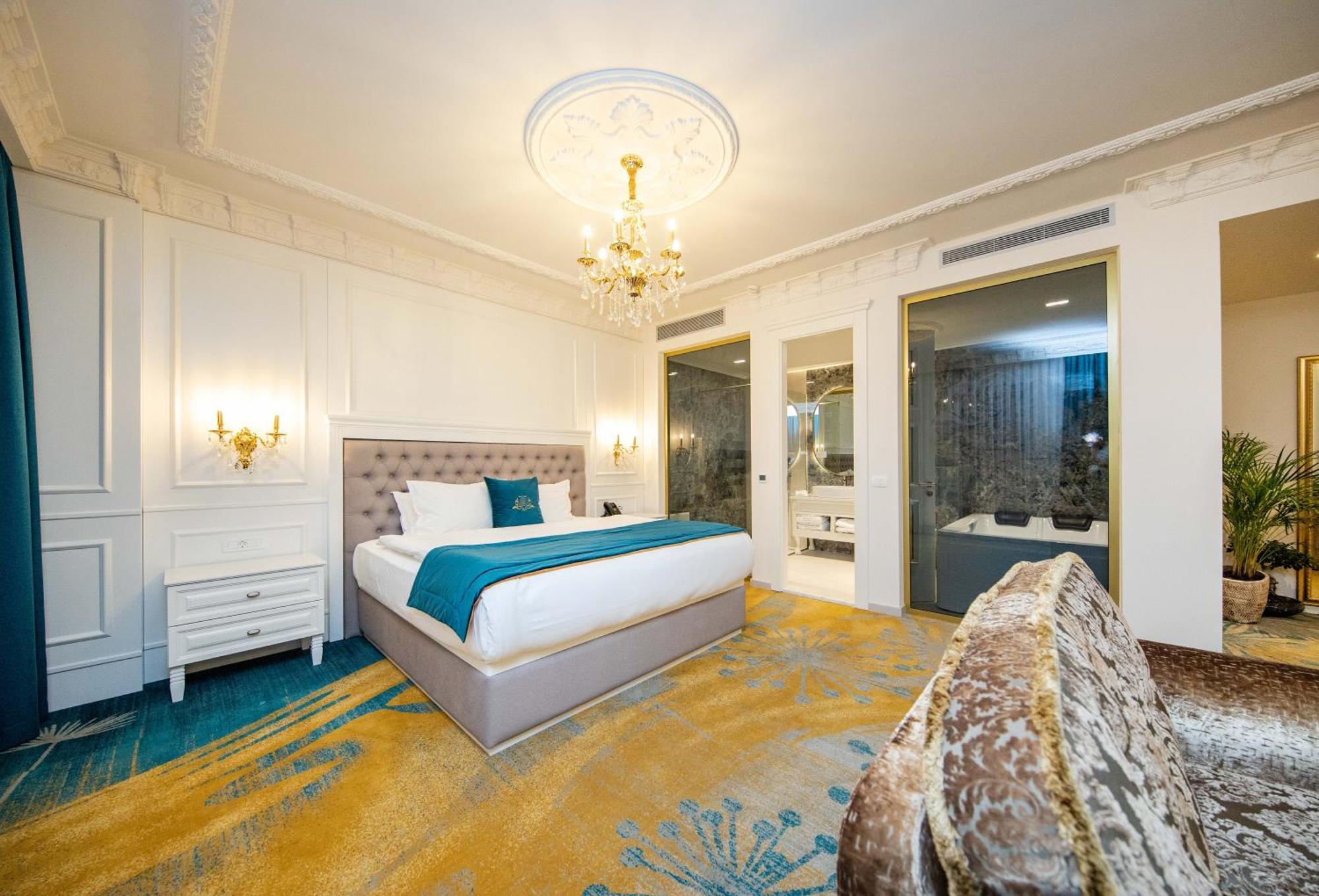 Boge Grand Hotel Belushi מראה חיצוני תמונה