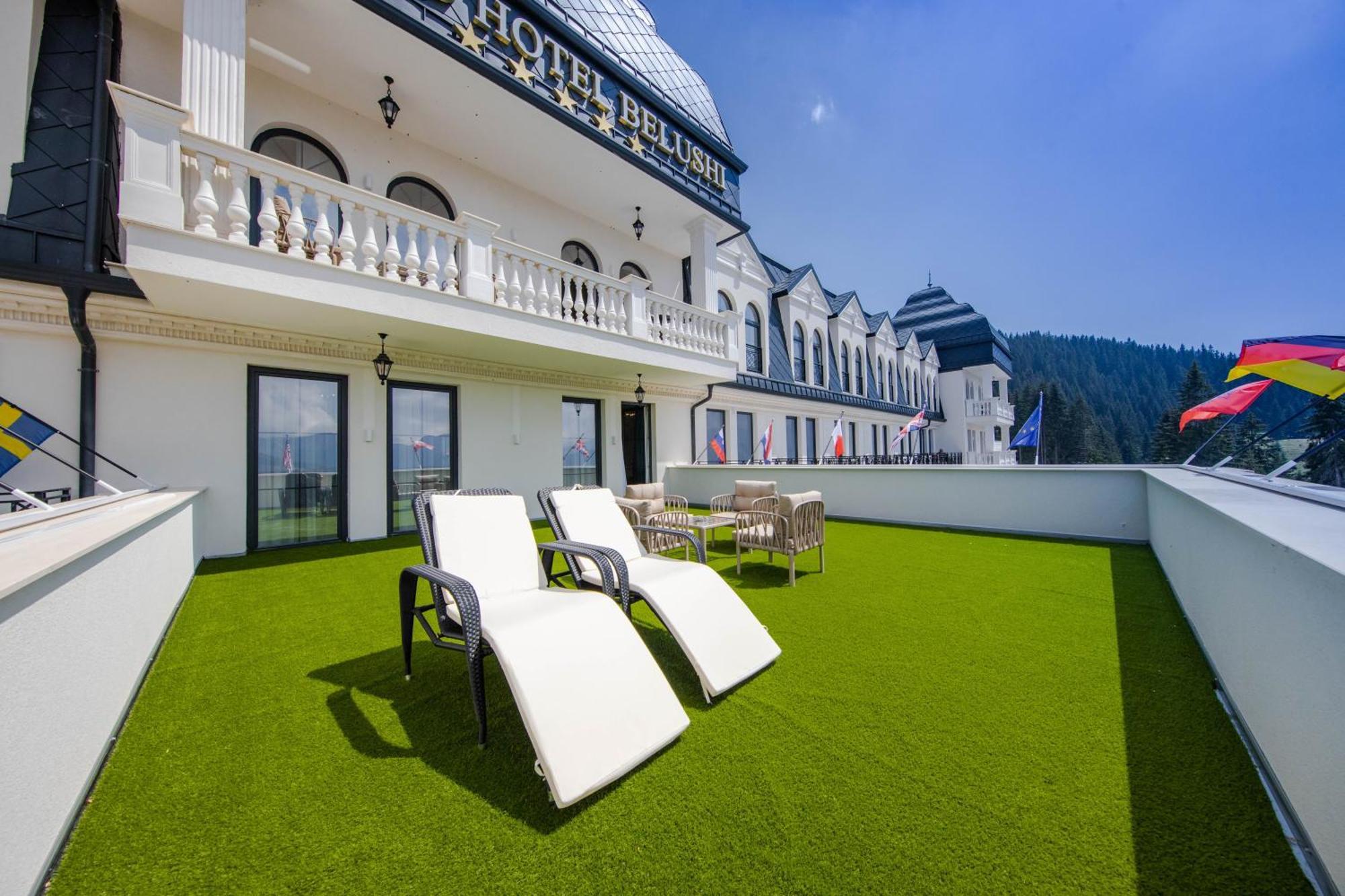Boge Grand Hotel Belushi מראה חיצוני תמונה